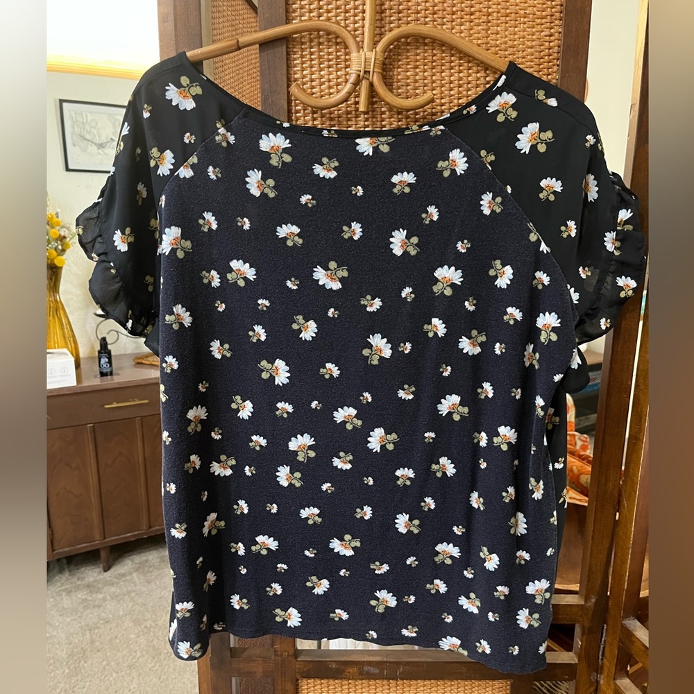 LOFT Black Daisy Print Blouse with White & Yellow Flowers - Picture 4 of 5